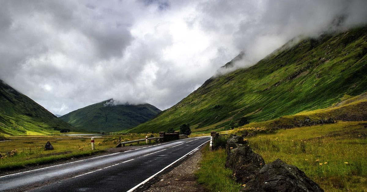 Enterprise migration architecture diagram showing SAP S/4HANA RISE transition pathways and system landscape transformation