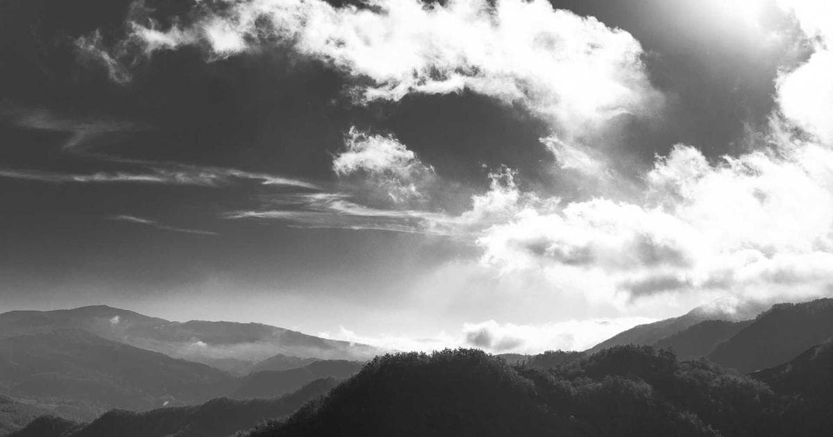 Split-screen comparison of SAP S/4HANA and Oracle Cloud ERP dashboards in an enterprise environment